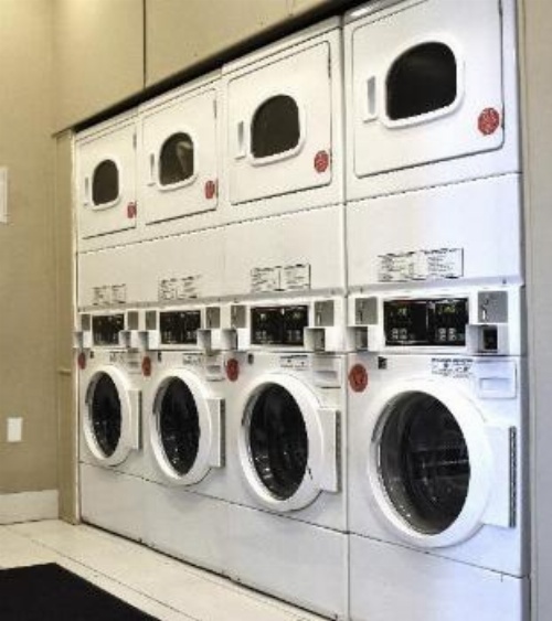 Super 8 by Wyndham Colo. Sprs. Garden Of The Gods image 2