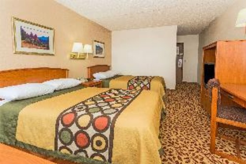 Super 8 by Wyndham Colo. Sprs. Garden Of The Gods image 9